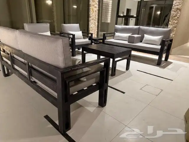 جلسات وستائر وكنب بجيمع الأنواع والأشكال تفصيل 0