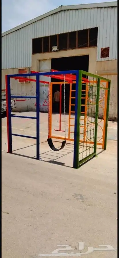 العاب خارجية مراجيح جدارية زحاليق تسلق 1