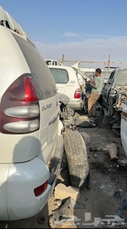 مندوب لتوفير قطع الغيار تشليح الحاير 1