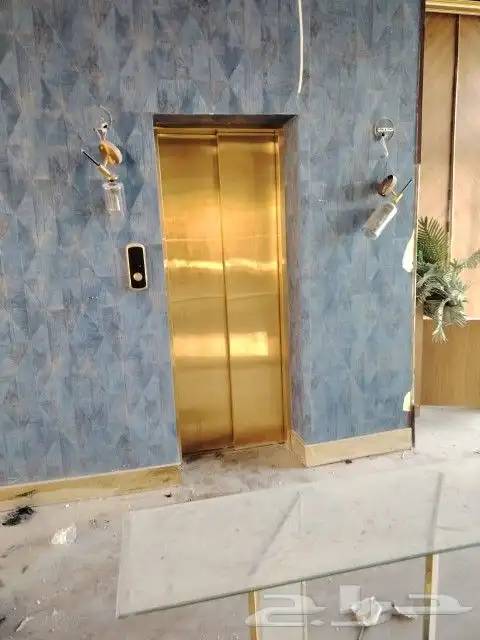 مصعد مستعمل للبيع 2