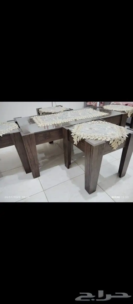 طاولات للبيع بحالة جيدة جدا جدة حي البوادي 1