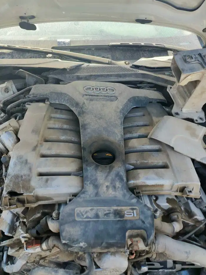 قطع تشليح اودي 2013 محرك V12 A8 3