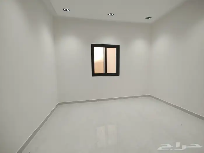 البيع دور اول تشطيب حديث موقف سياره 14