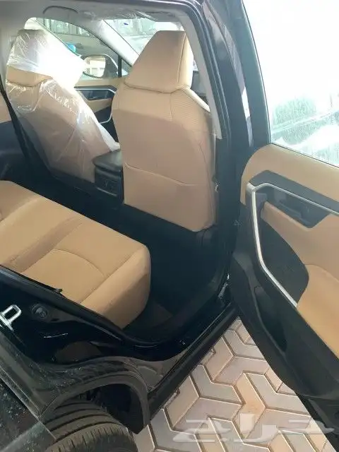 تويوتا راف فور LE بنزين 2025 9