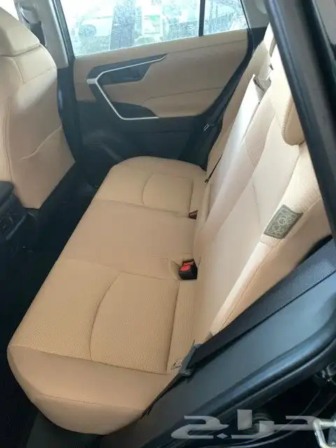 تويوتا راف فور LE بنزين 2025 3