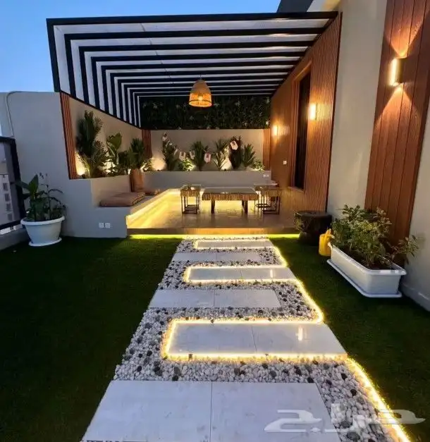 تنسيق حدائق عشب ارضي عشب جداري بديل خشب صفائح حجريه 3