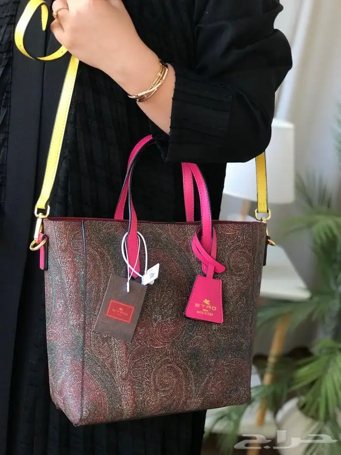 شنط ماركات متنوعه 35