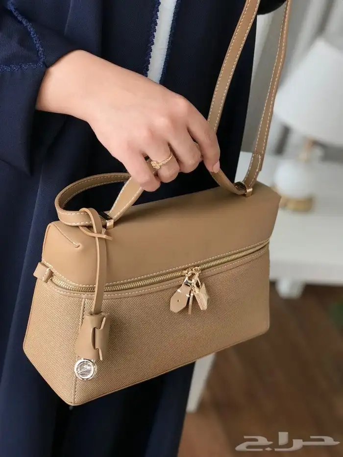 شنط ماركات متنوعه 19