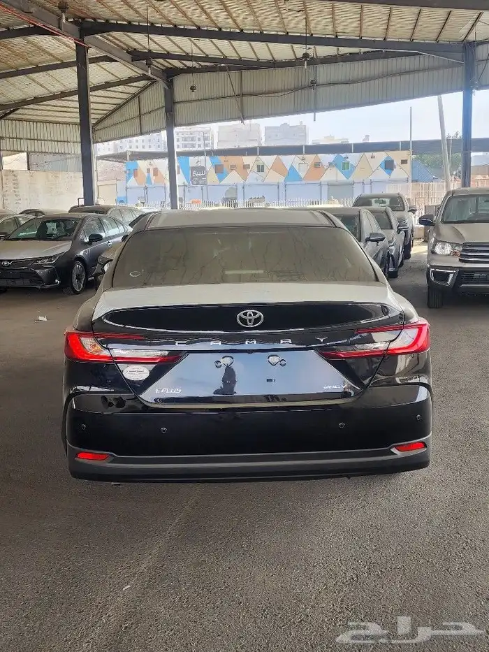 تويوتا كامري هايبرد اي بلس 2025 8
