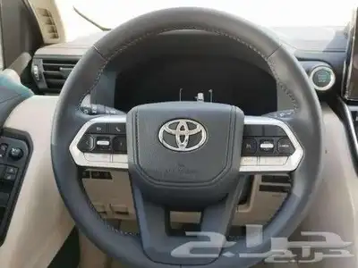 تويوتا لاندكروزر GXR L2 بنزين 2025 V6 4 4 14