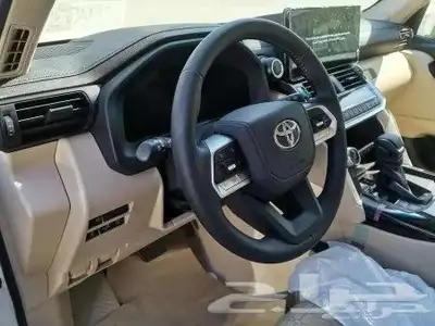 تويوتا لاندكروزر GXR L2 بنزين 2025 V6 4 4 6