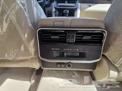 تويوتا لاندكروزر GXR L2 بنزين 2025 V6 4 4 15