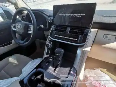 تويوتا لاندكروزر GXR L2 بنزين 2025 V6 4 4 10