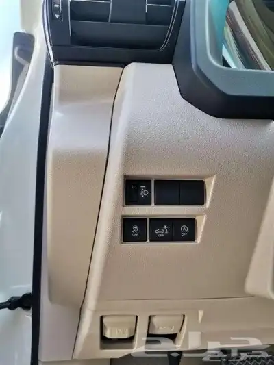 تويوتا لاندكروزر GXR L2 بنزين 2025 V6 4 4 9