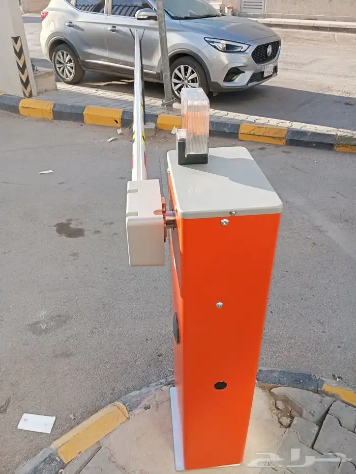 اجهزة الكترونية للتحكم في مواقف السيارات تصنيع ايطالي 3