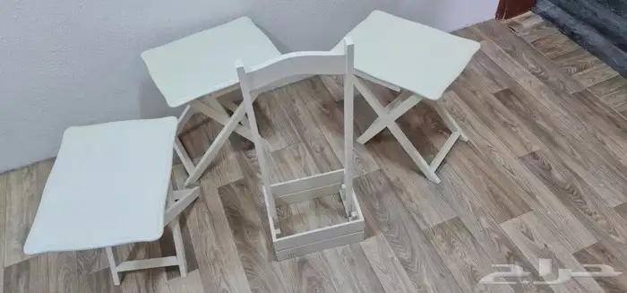 طقم طاولات مع القاعده شبه جديد للبيع بأعلا سوم 2