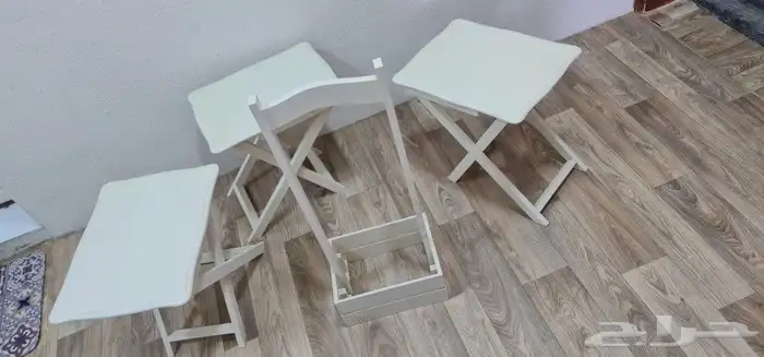 طقم طاولات مع القاعده شبه جديد للبيع بأعلا سوم 3