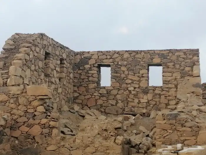 معلم حجر وتلبييس وجميع انواع الحجر بناء وتلبيس 8