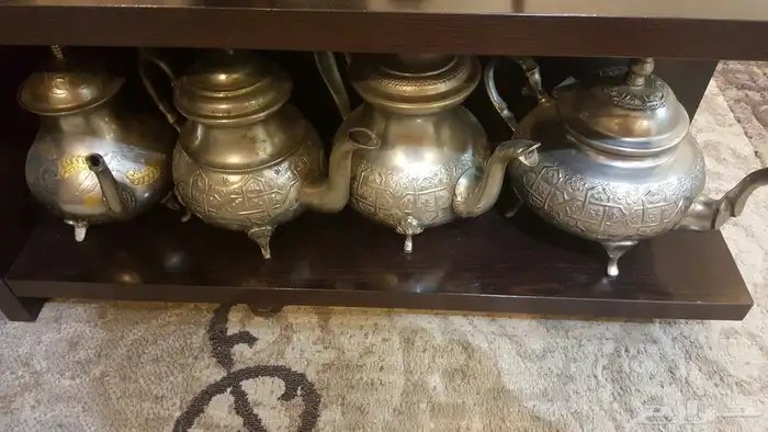 البيع نحاس قديم دلالة شمعدان اصلي كل قطعه سعر 5