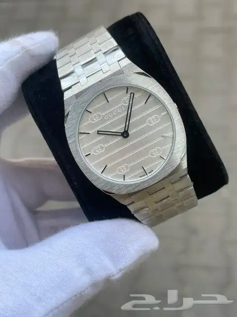 ساعات قوتشي 5