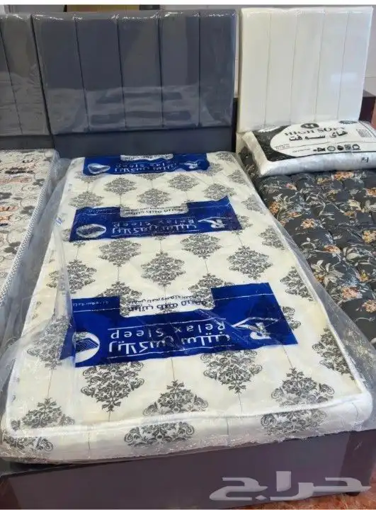 bed and mattress 0
