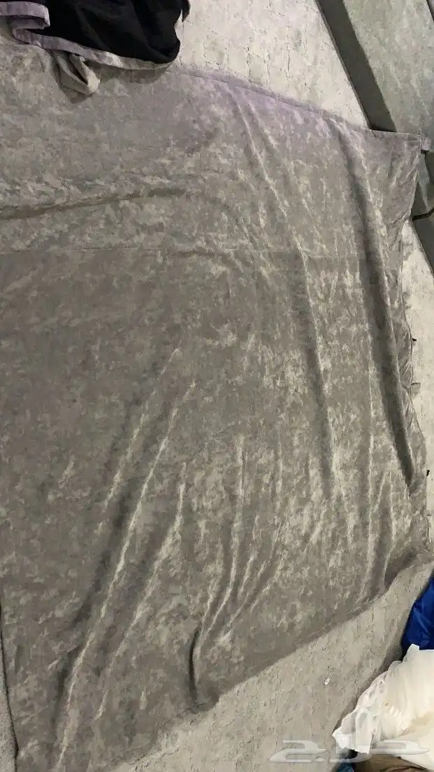 ستاير شببيك تفصيل نوع القماش مخمل طولها 3م وعرضها 3م جديد 3