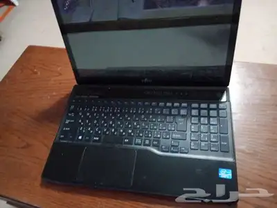 لاب توب ياباني Fujitsu lifebook Ah77 J 2