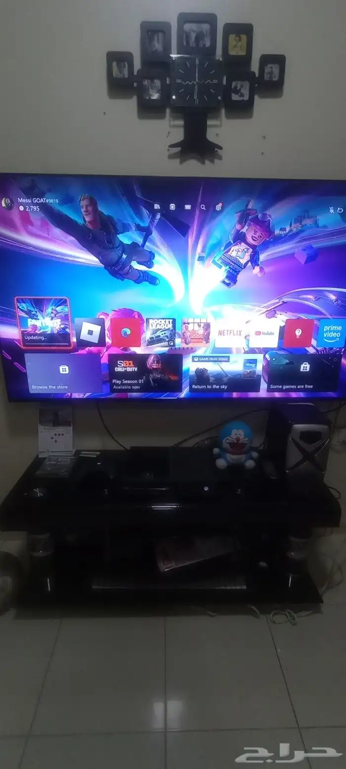 Xbox 1 500GB with 1 controller and rocket league CD bundle 0