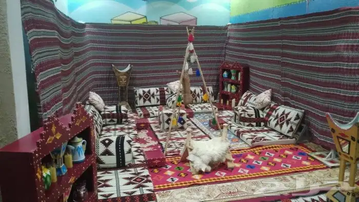 قهوجين وصبابين رجال ونساء كنب وكراسي طاولات خيم 7