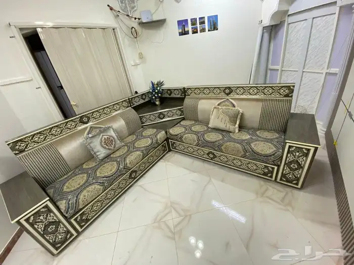 اثاث كنب مررره نظيف للصامل والحاد ماراح نختلف 3