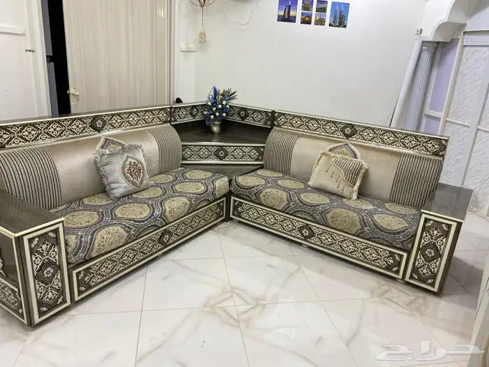 اثاث كنب مررره نظيف للصامل والحاد ماراح نختلف 6