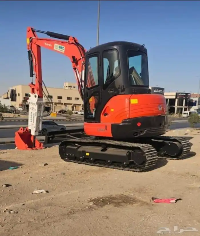 سيزر لفت مان لفت رافعات شوكية كرينات كهربائية وديزل 23