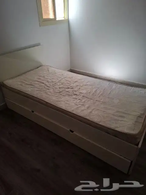 سرير نفر مع مرتبة 0