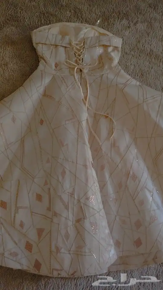 فستان للسن المحير 0