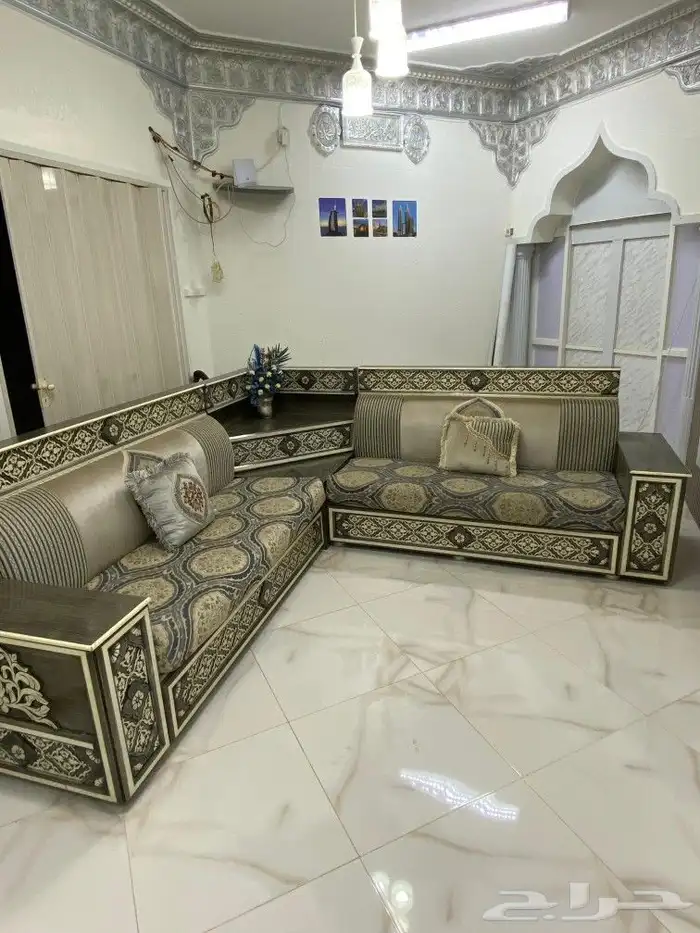 اثاث كنب مررره نظيف للصامل والحاد ماراح نختلف 2