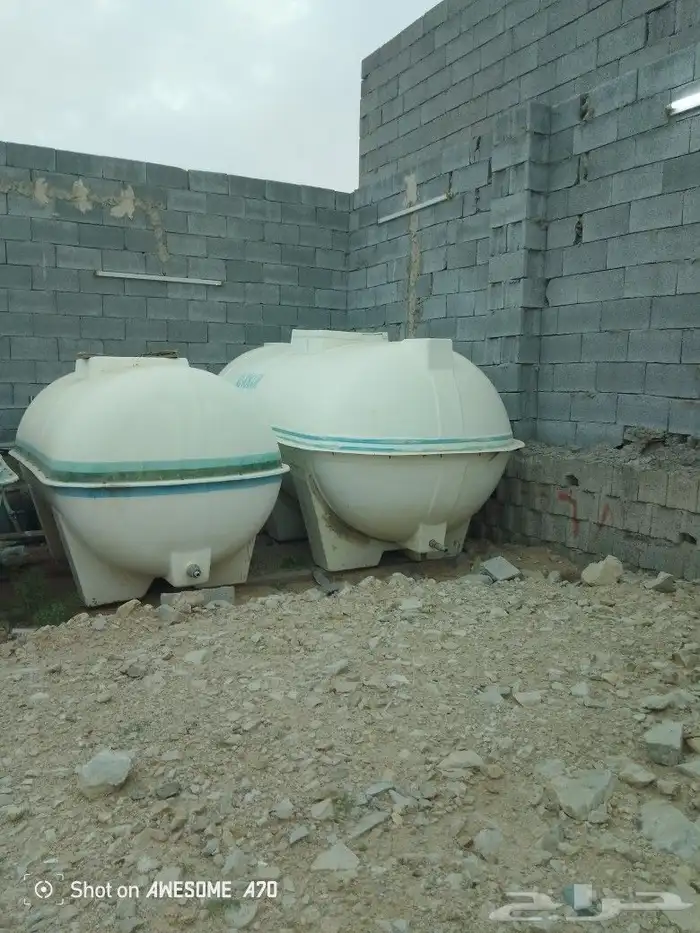 خزانات مياه مستعمله تم البيع 0