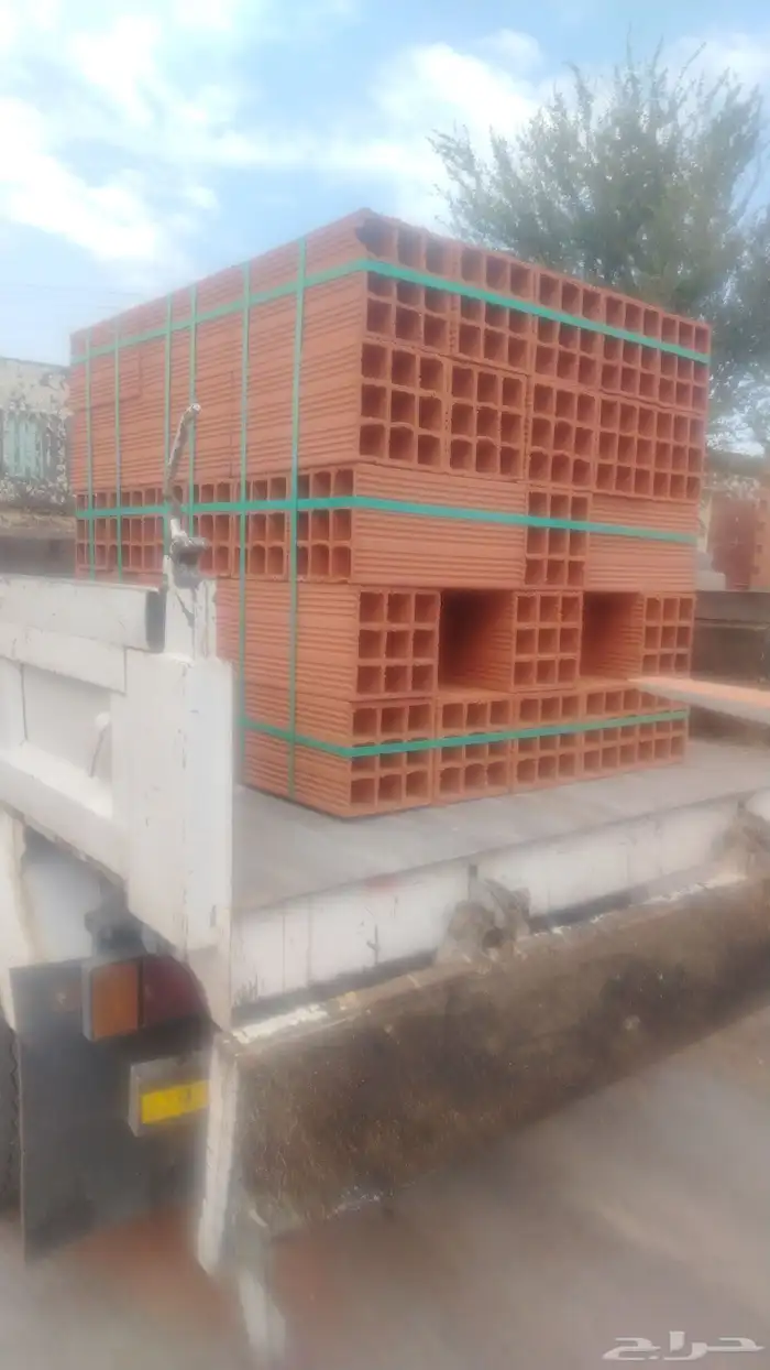 قلاب لتحميل وتوريد مواد بناء 4