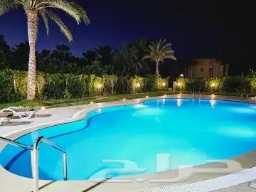 فني مختص حمامات سباحه في جده 5