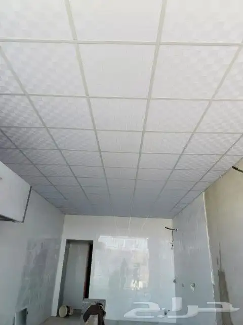 سقوف مستعاره وتلبيس خشب محلات 3