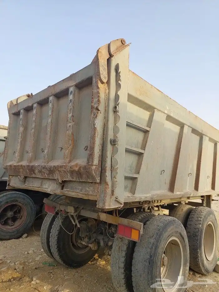 صندوق قلاب 24 متر صاج شرط للبيع 4