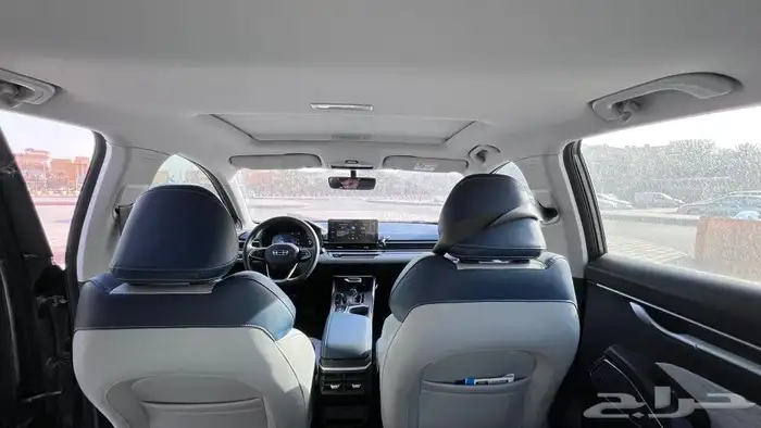 جيلي امجرند 7 - 2023 8