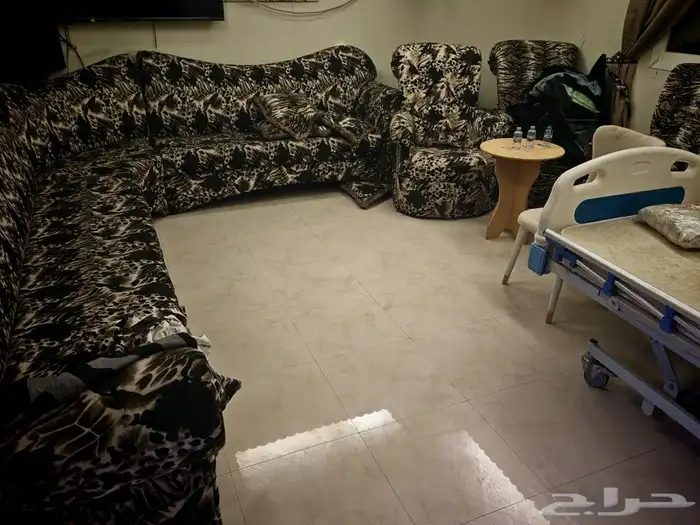 اثاث بيت للبيع بالكامل .. اجهزة كهربائيه و غرف نوم و كنب 8
