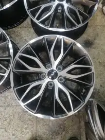 جنوط كيا فايف مقاس 17 موديل 2023 اصلي وكاله على الشرط ضمان ا 4