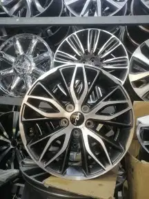 جنوط كيا فايف مقاس 17 موديل 2023 اصلي وكاله على الشرط ضمان ا 2