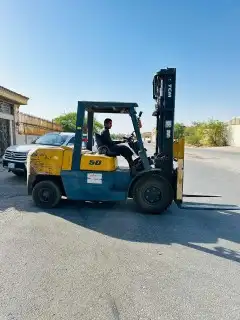 رافعة شوكية فوركلفت وكرين للإيجار شهري يومي سنوي 2022 اجار 5