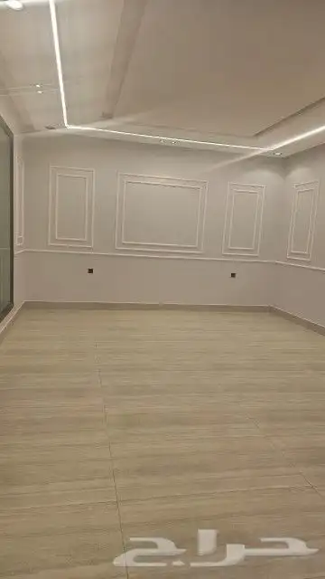 دور ارضي للبيع حي البيان 8
