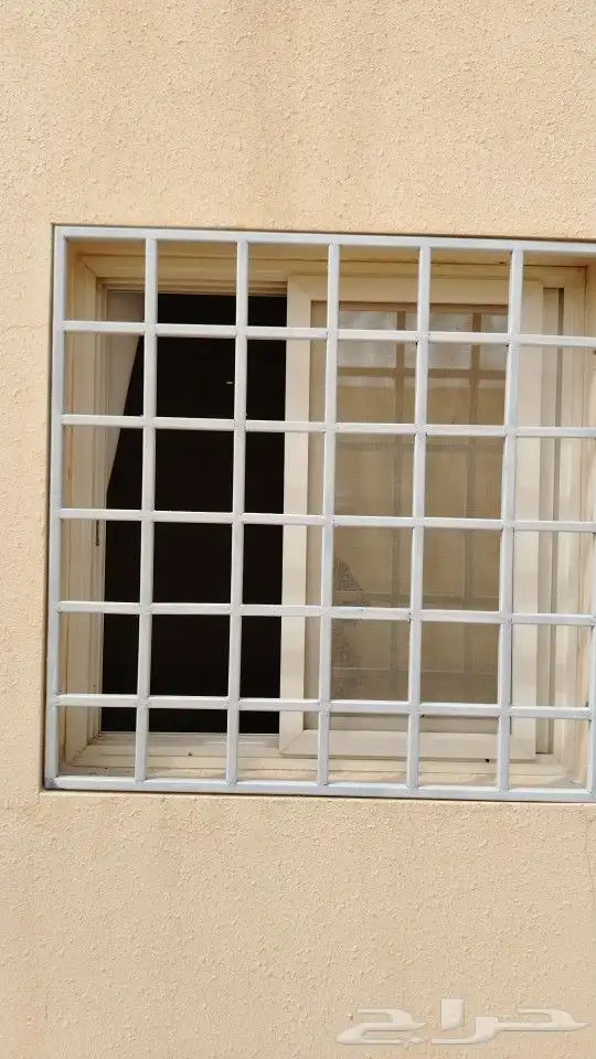 حداد مظلات وسواتر وجميع أعمال الحداده والقرميد صيانه أبواب 1