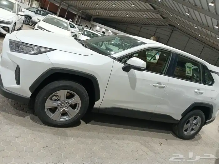 راف فور موديل 2025 11