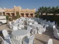 تاجير طاولات طعام دائري ومستطيل وكراسي 2