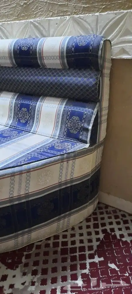 كنب مستعمل بحالة ممتازة 3